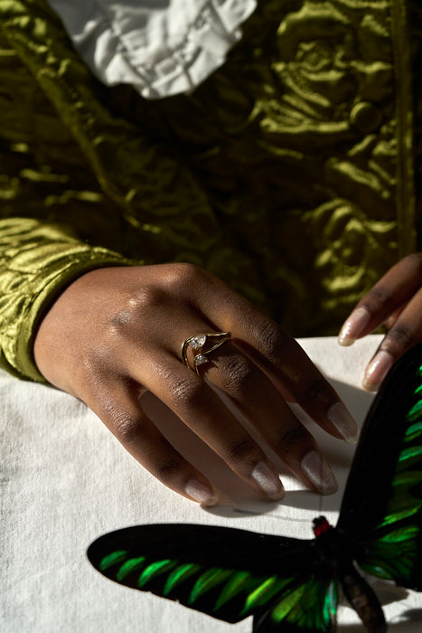 Wave Pear-Diamond Ring