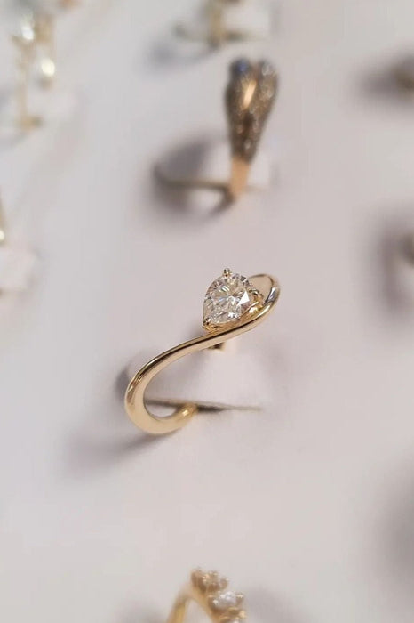 Wave Pear-Diamond Ring