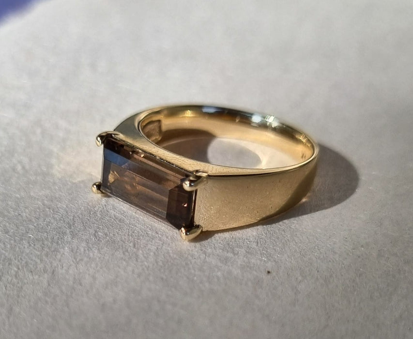 Baguette Smokey Quartz Yellow Gold Ring