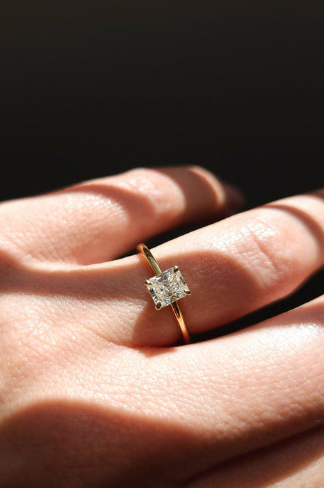 Solitaire Radiant Cut Diamond Ring