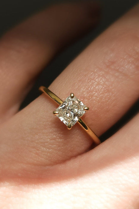 Solitaire Radiant Cut Diamond Ring