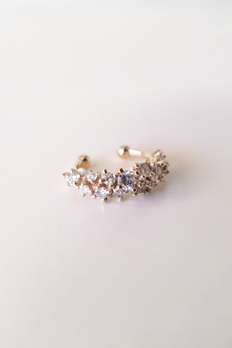Full Scattered Diamonds Ear Cuff