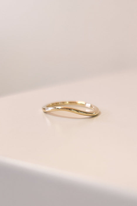 Classic Curved Band