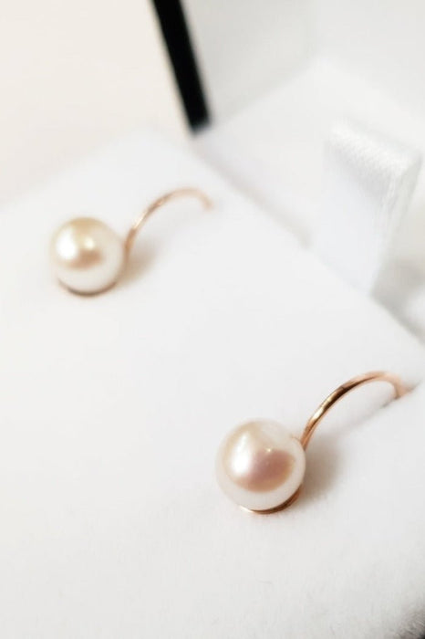 Scoop Pearl Earrings